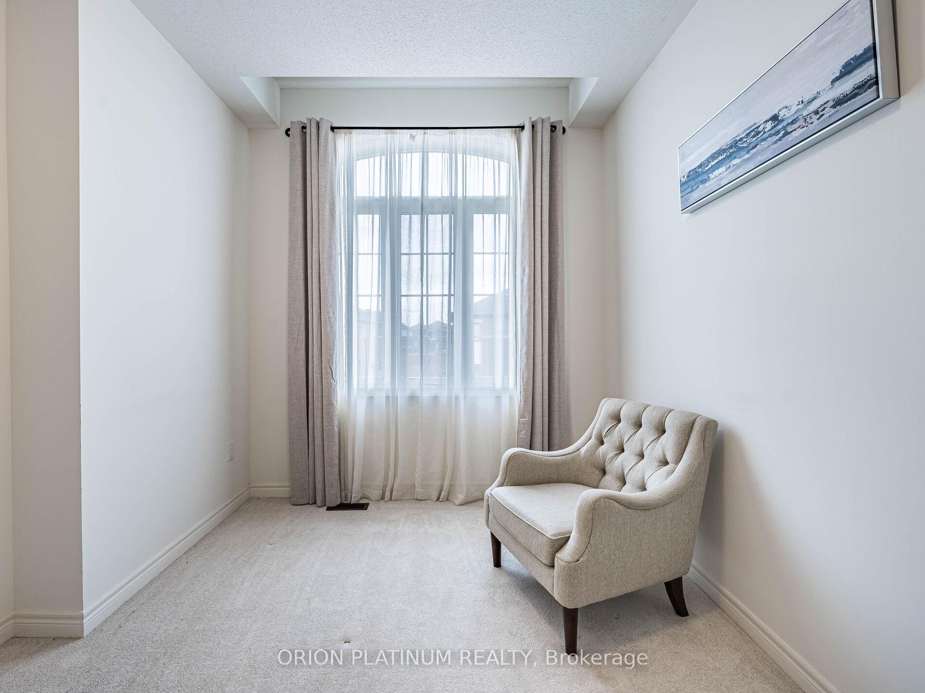 Photo 39 of 22 Holcomb Terrace, Hamilton, Waterdown — HOMEH