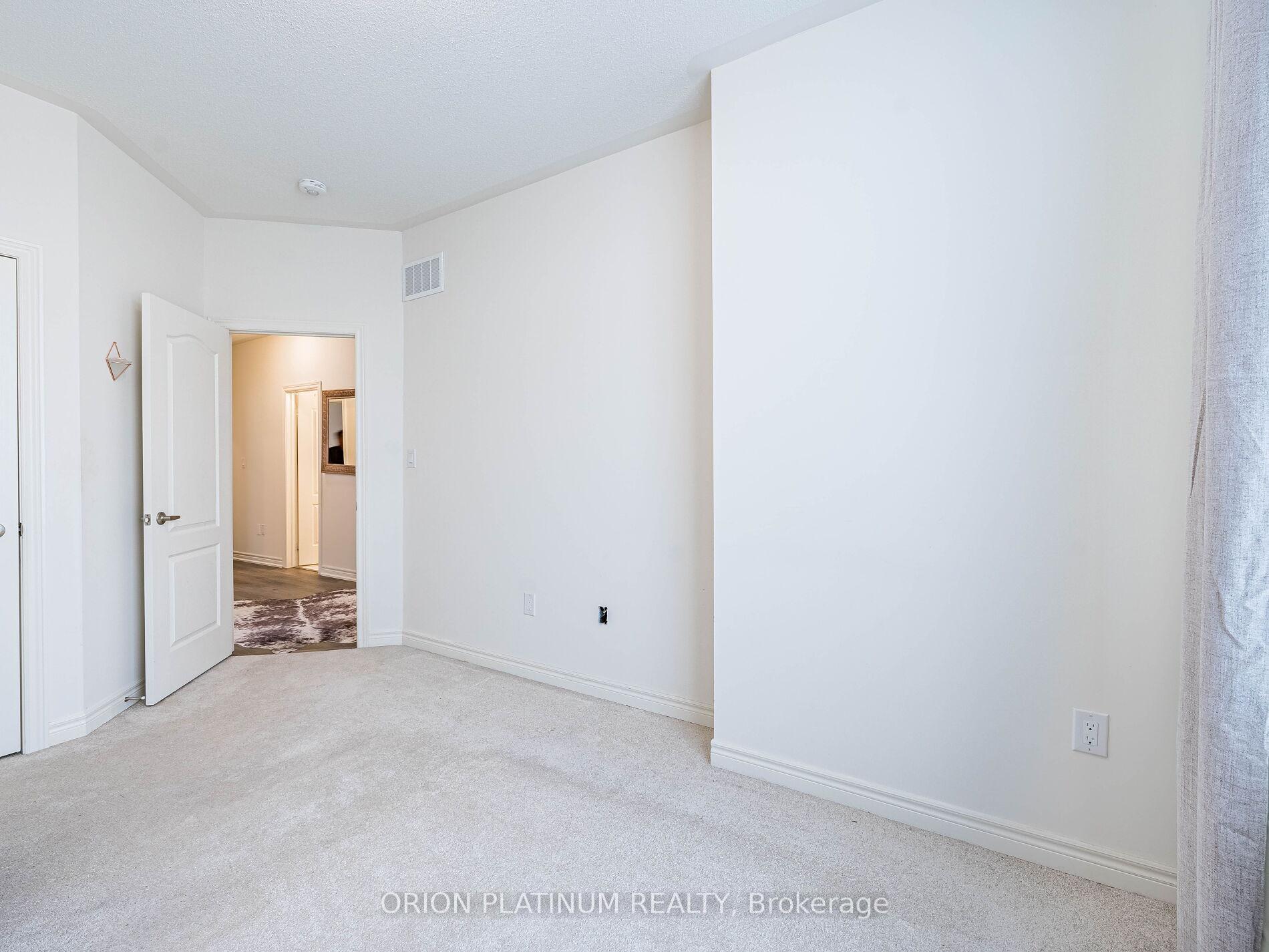 Photo 41 of 22 Holcomb Terrace, Hamilton, Waterdown — HOMEH