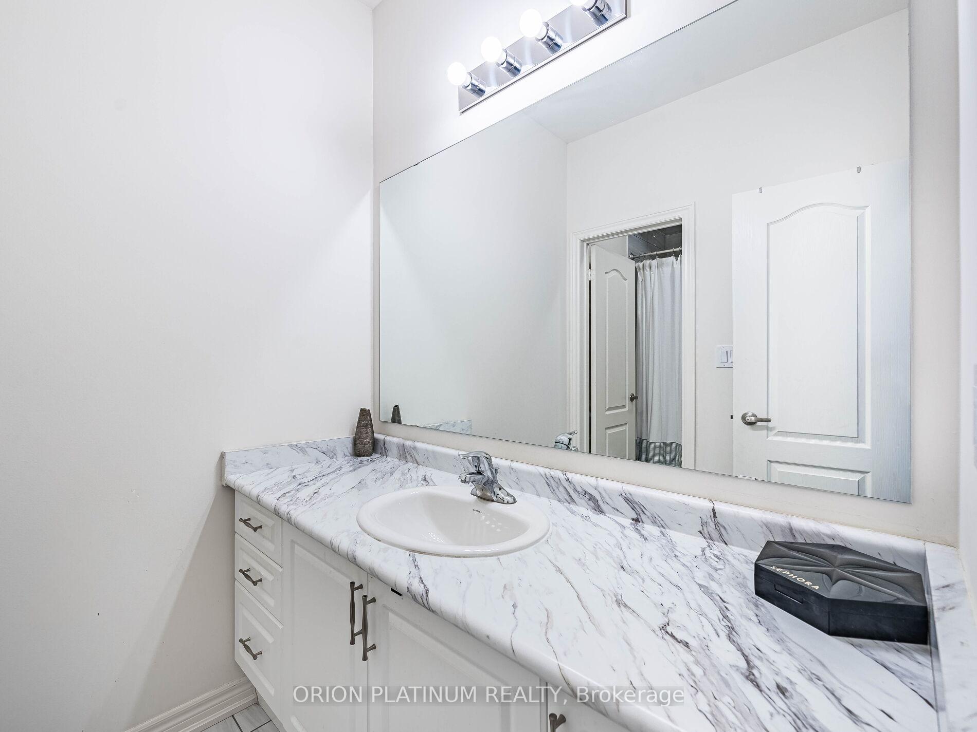 Photo 42 of 22 Holcomb Terrace, Hamilton, Waterdown — HOMEH