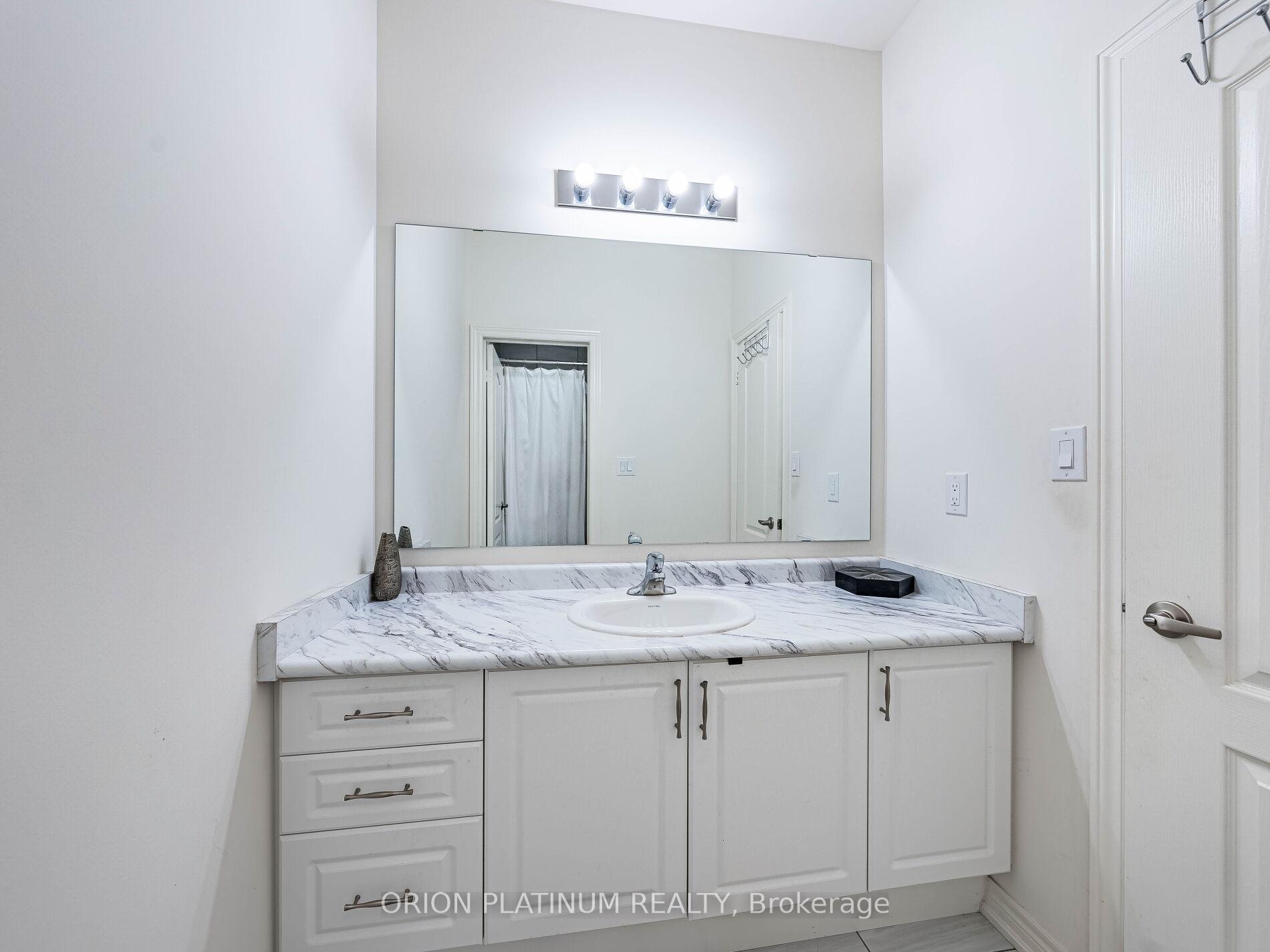 Photo 44 of 22 Holcomb Terrace, Hamilton, Waterdown — HOMEH