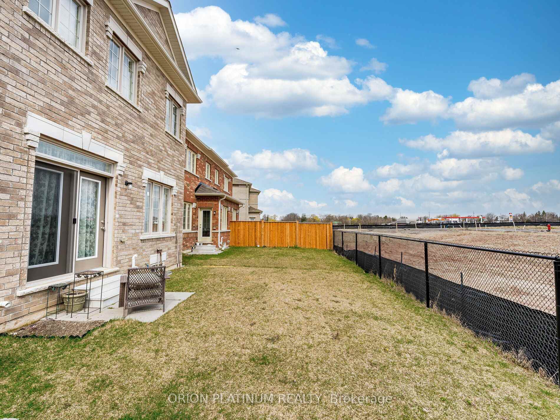 Photo 50 of 22 Holcomb Terrace, Hamilton, Waterdown — HOMEH
