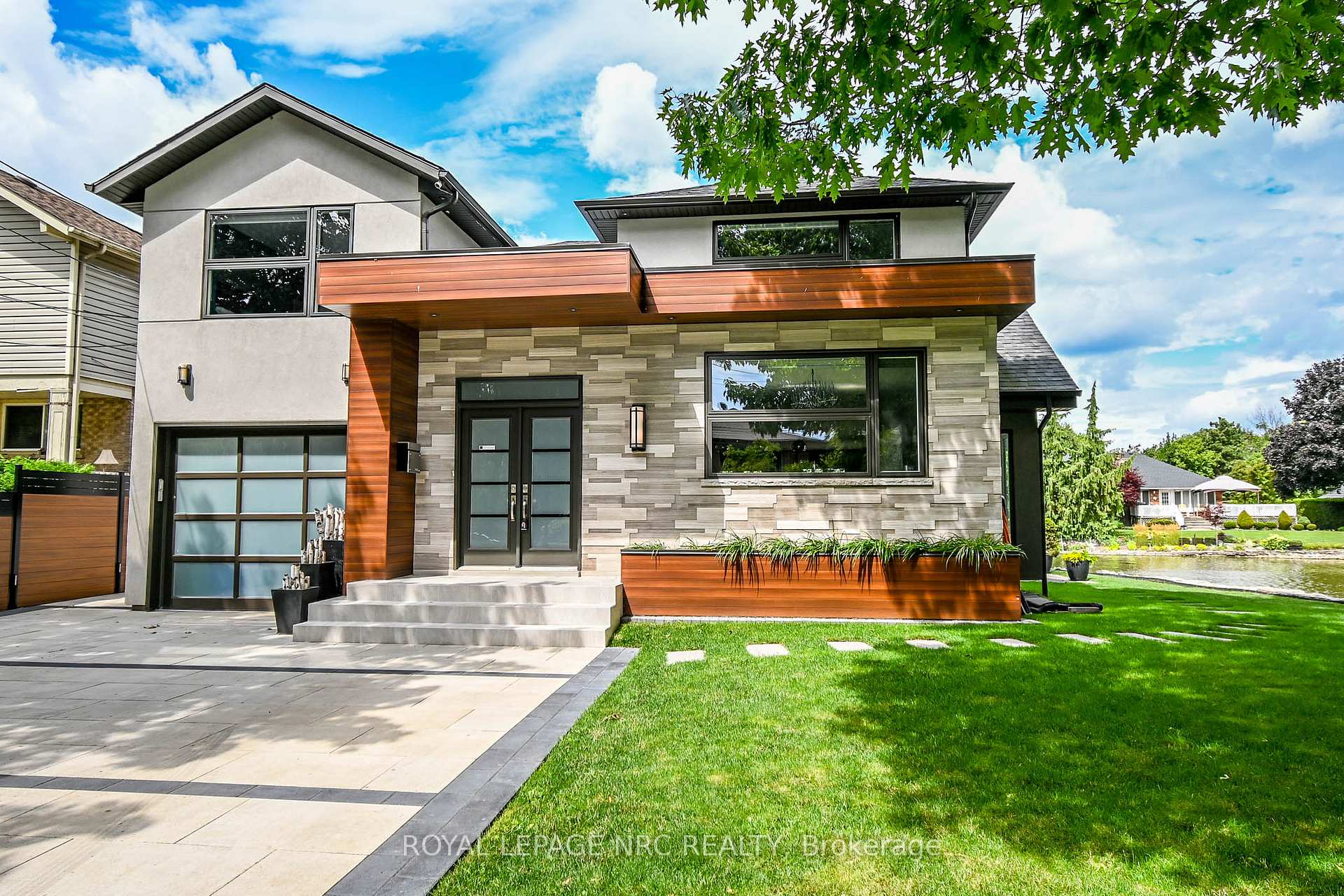 Photo 1 of 121 Teal Avenue, Hamilton, Lakeshore — HOMEH