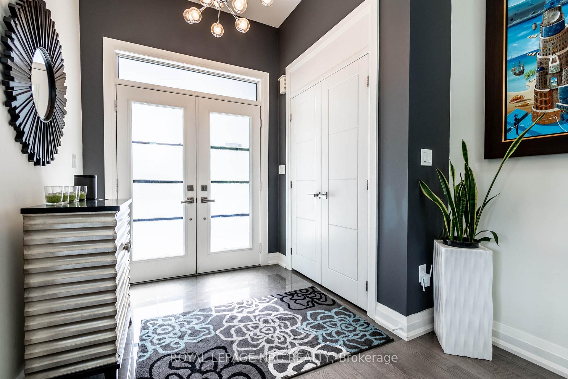 Photo 5 of 121 Teal Avenue, Hamilton, Lakeshore — HOMEH