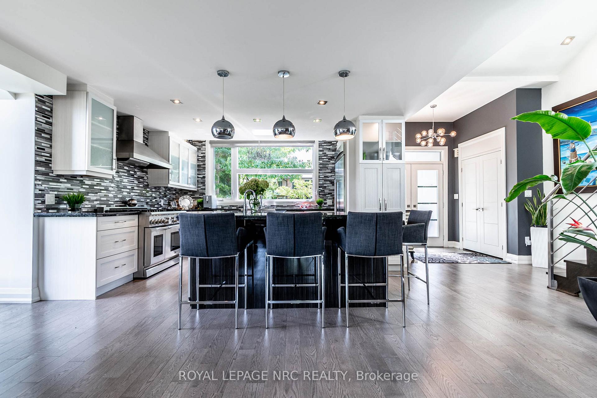 Photo 7 of 121 Teal Avenue, Hamilton, Lakeshore — HOMEH