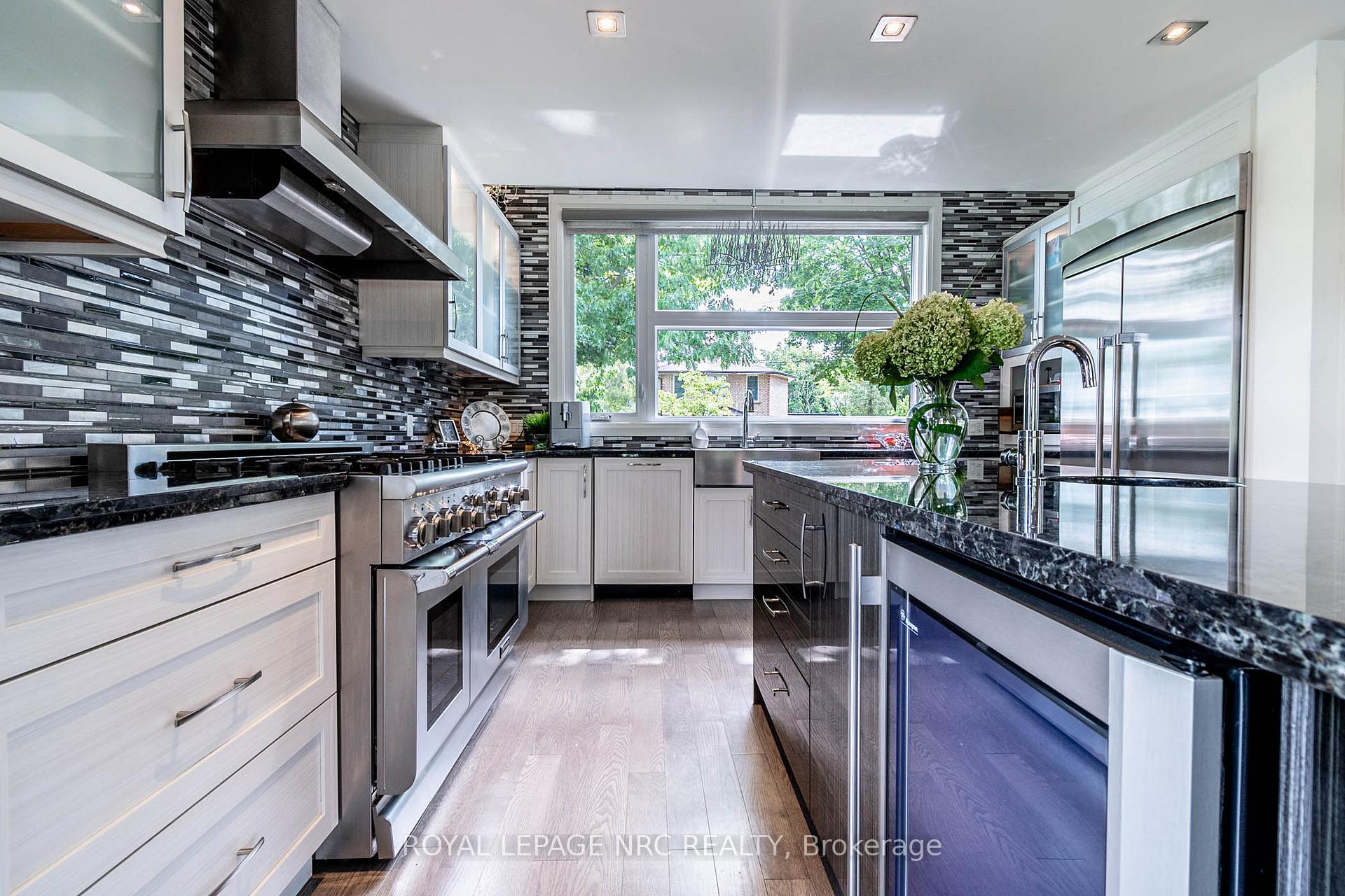 Photo 9 of 121 Teal Avenue, Hamilton, Lakeshore — HOMEH