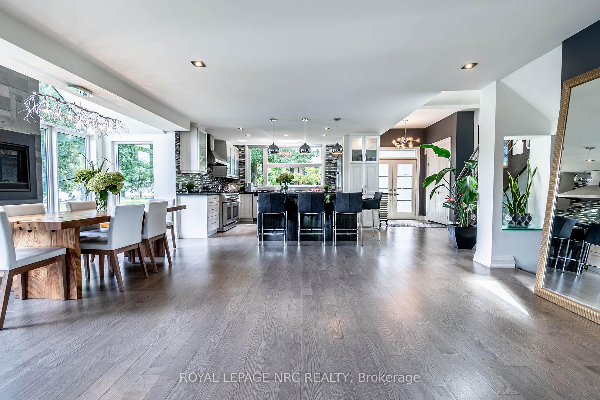 Photo 12 of 121 Teal Avenue, Hamilton, Lakeshore — HOMEH