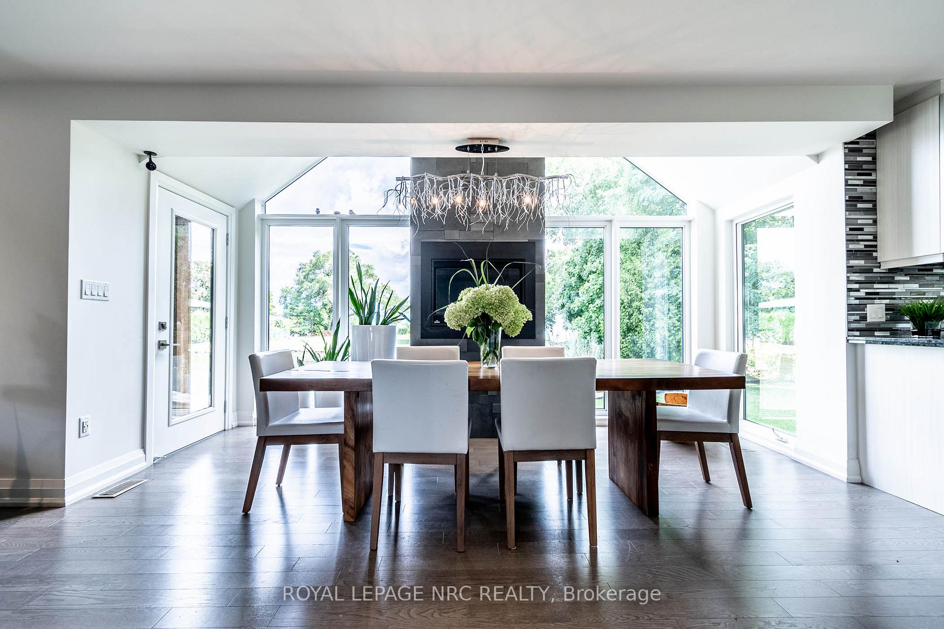 Photo 13 of 121 Teal Avenue, Hamilton, Lakeshore — HOMEH