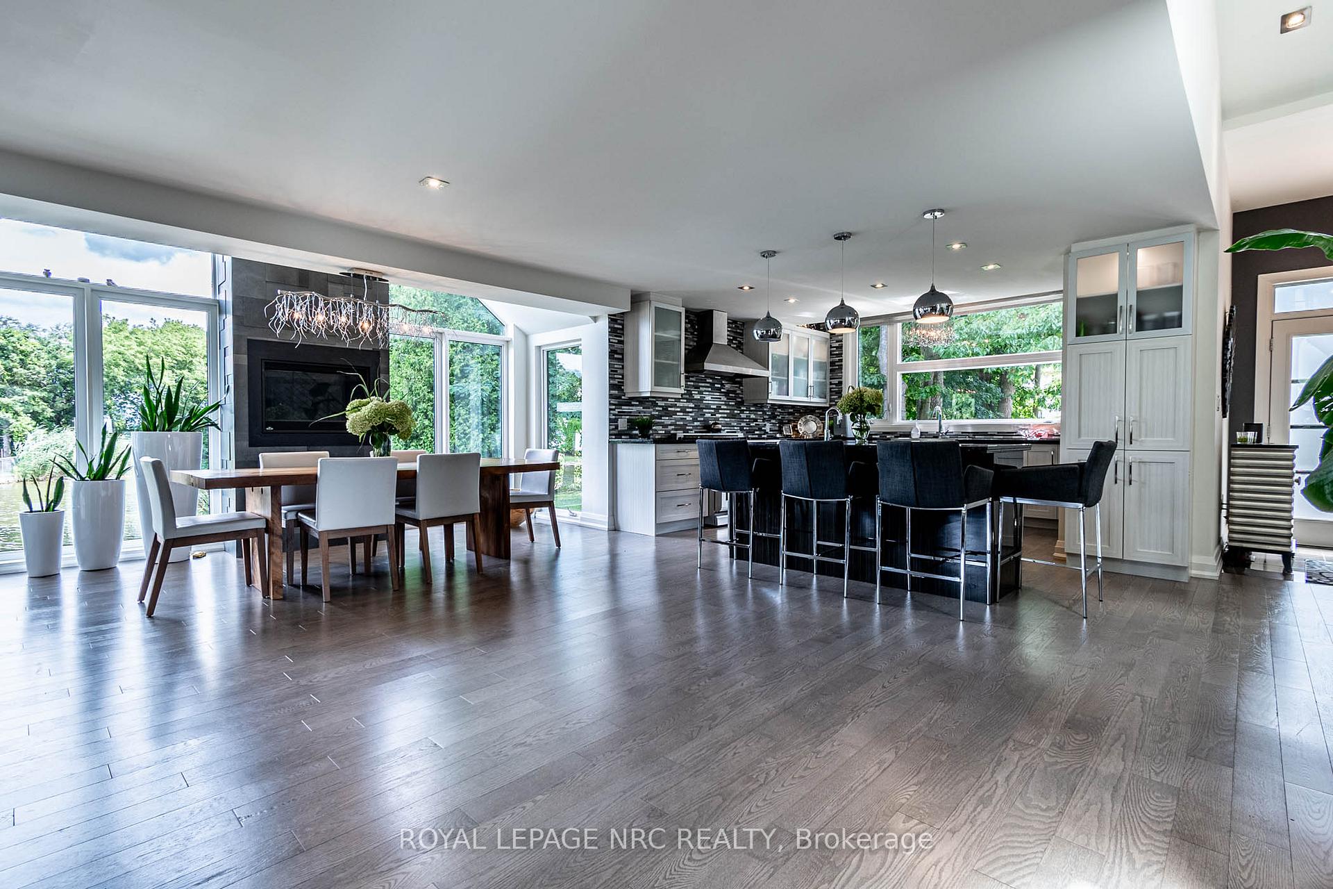 Photo 14 of 121 Teal Avenue, Hamilton, Lakeshore — HOMEH