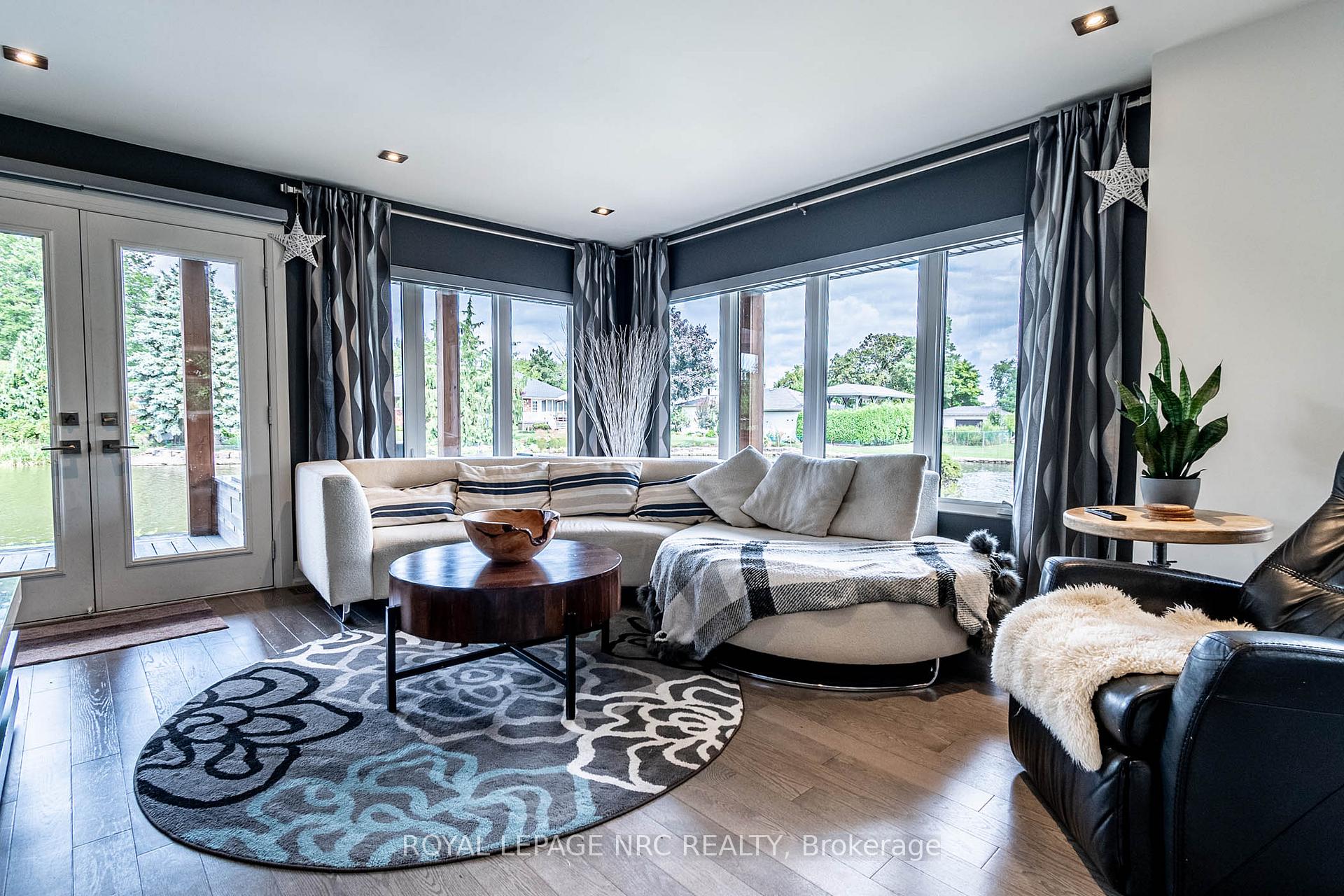 Photo 17 of 121 Teal Avenue, Hamilton, Lakeshore — HOMEH