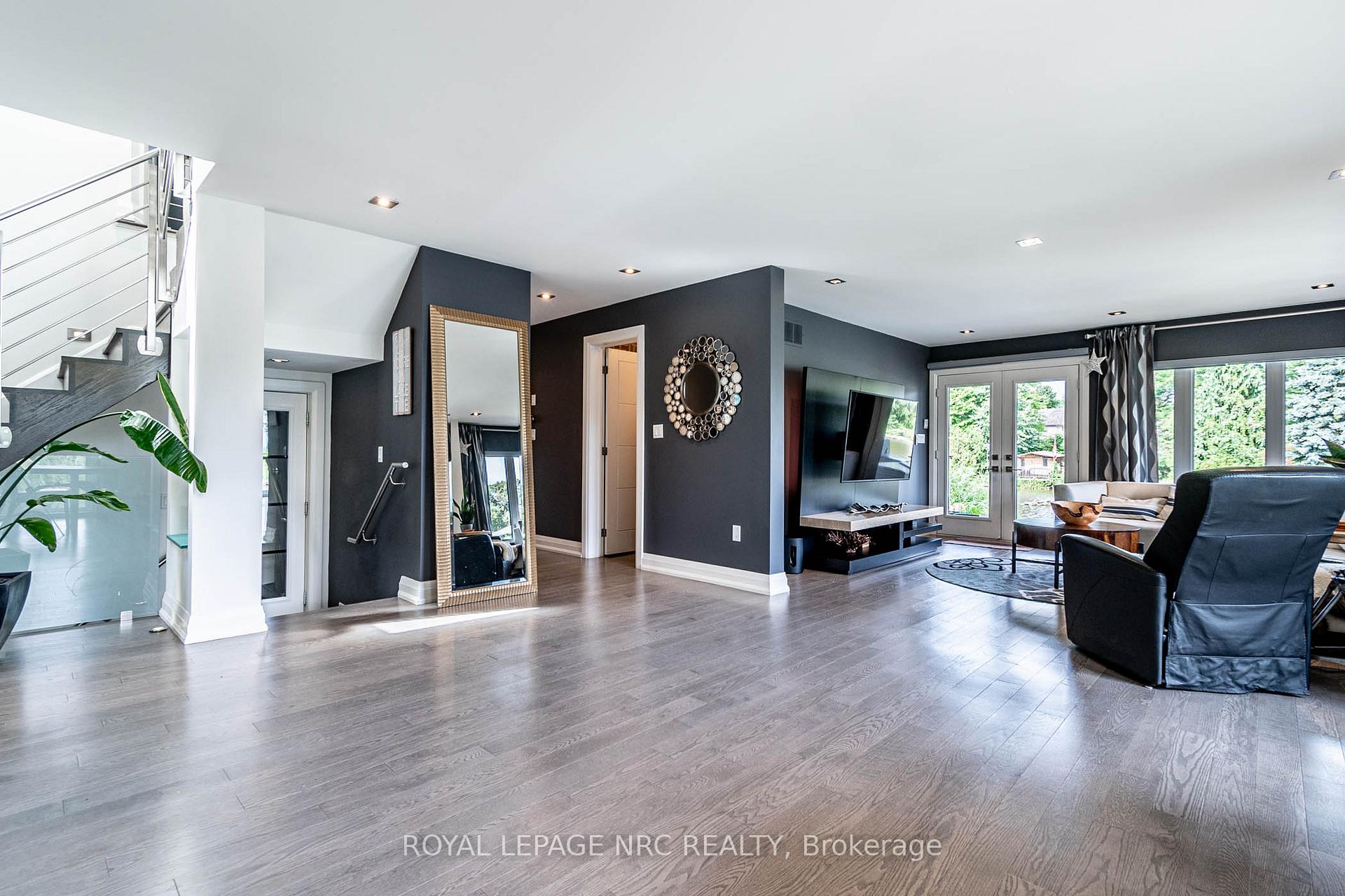 Photo 19 of 121 Teal Avenue, Hamilton, Lakeshore — HOMEH
