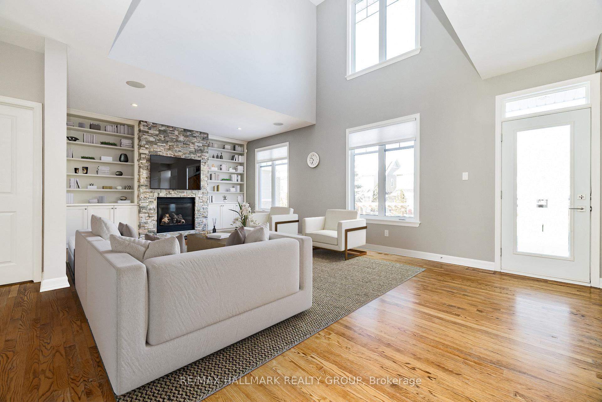 Photo 6 of 556 Erinwoods Circle, Ottawa, Barrhaven - Stonebridge — HOMEH