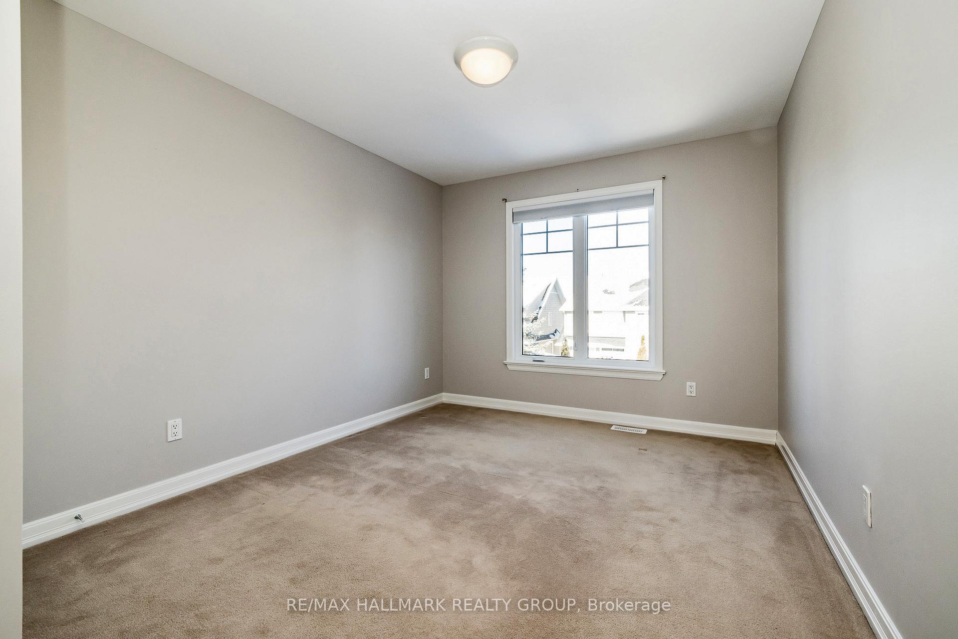 Photo 24 of 556 Erinwoods Circle, Ottawa, Barrhaven - Stonebridge — HOMEH