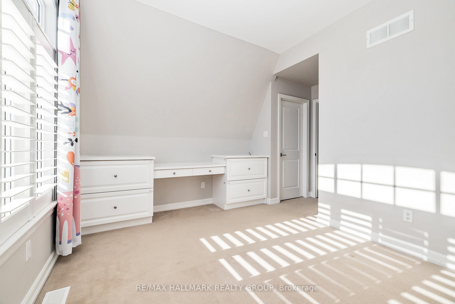 Photo 26 of 556 Erinwoods Circle, Ottawa, Barrhaven - Stonebridge — HOMEH