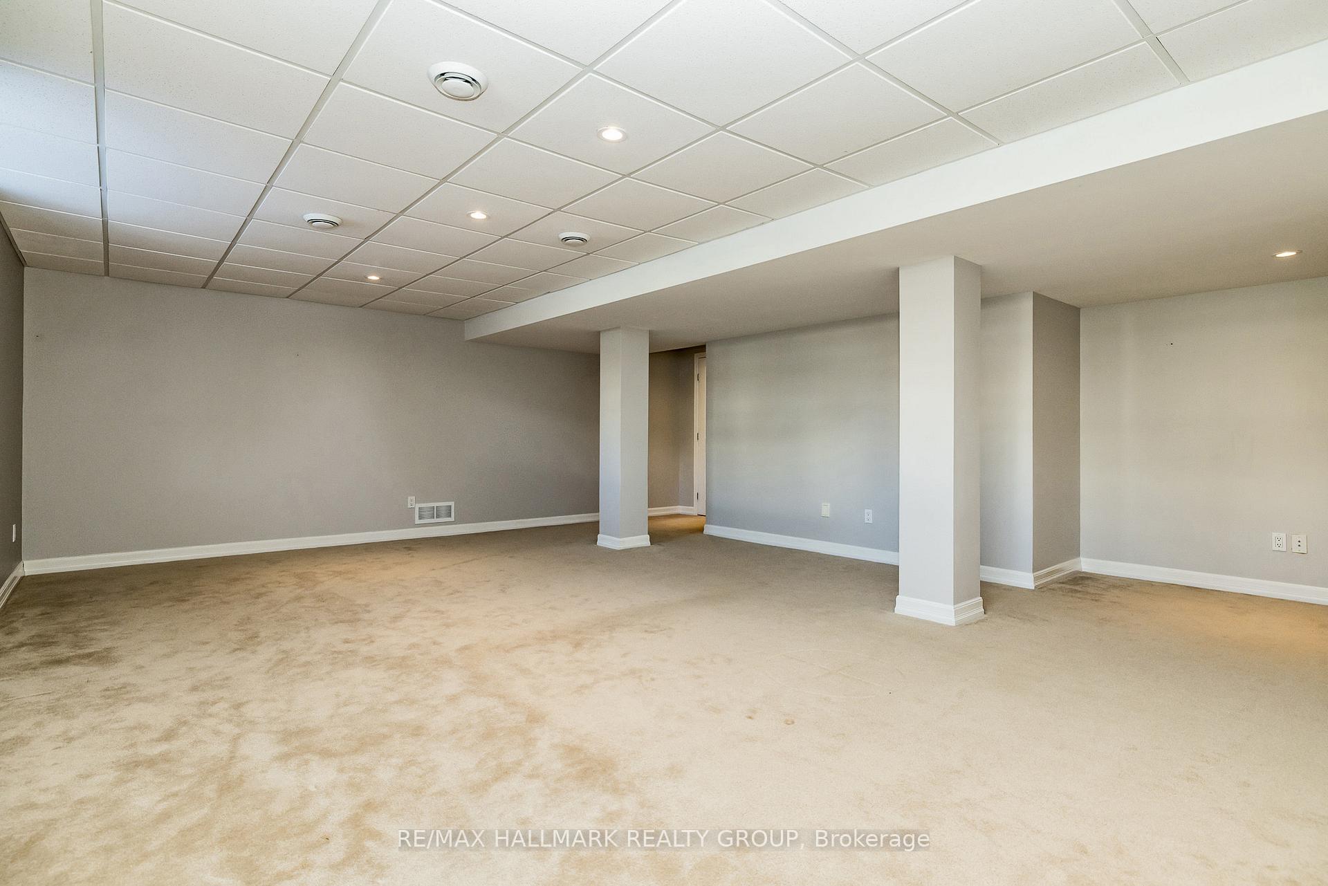 Photo 32 of 556 Erinwoods Circle, Ottawa, Barrhaven - Stonebridge — HOMEH