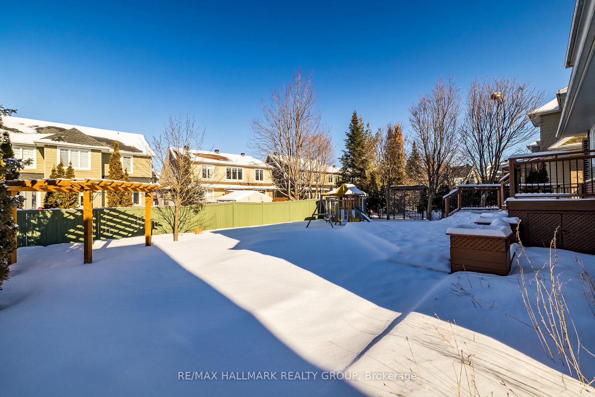 Photo 35 of 556 Erinwoods Circle, Ottawa, Barrhaven - Stonebridge — HOMEH