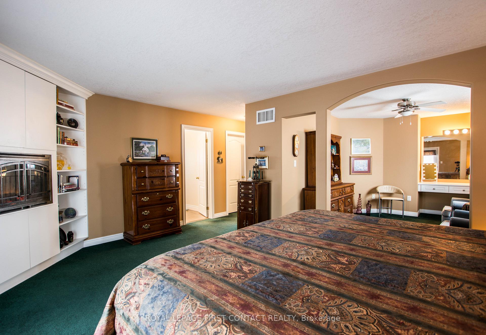 Photo 7 of 47 Birkhall Place, Barrie, Innis-Shore — HOMEH
