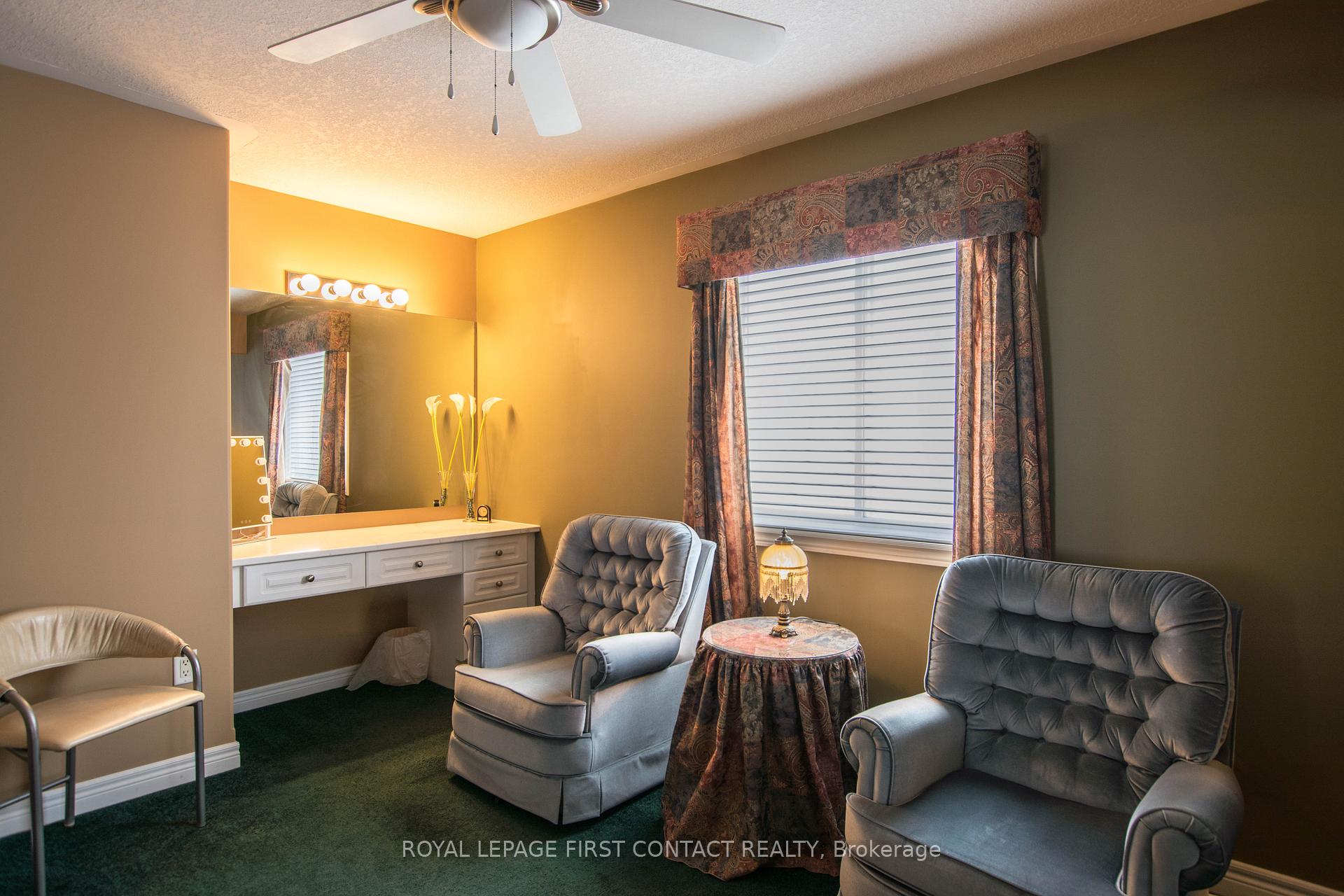 Photo 9 of 47 Birkhall Place, Barrie, Innis-Shore — HOMEH