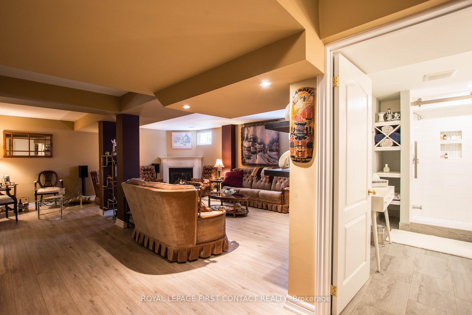 Photo 13 of 47 Birkhall Place, Barrie, Innis-Shore — HOMEH