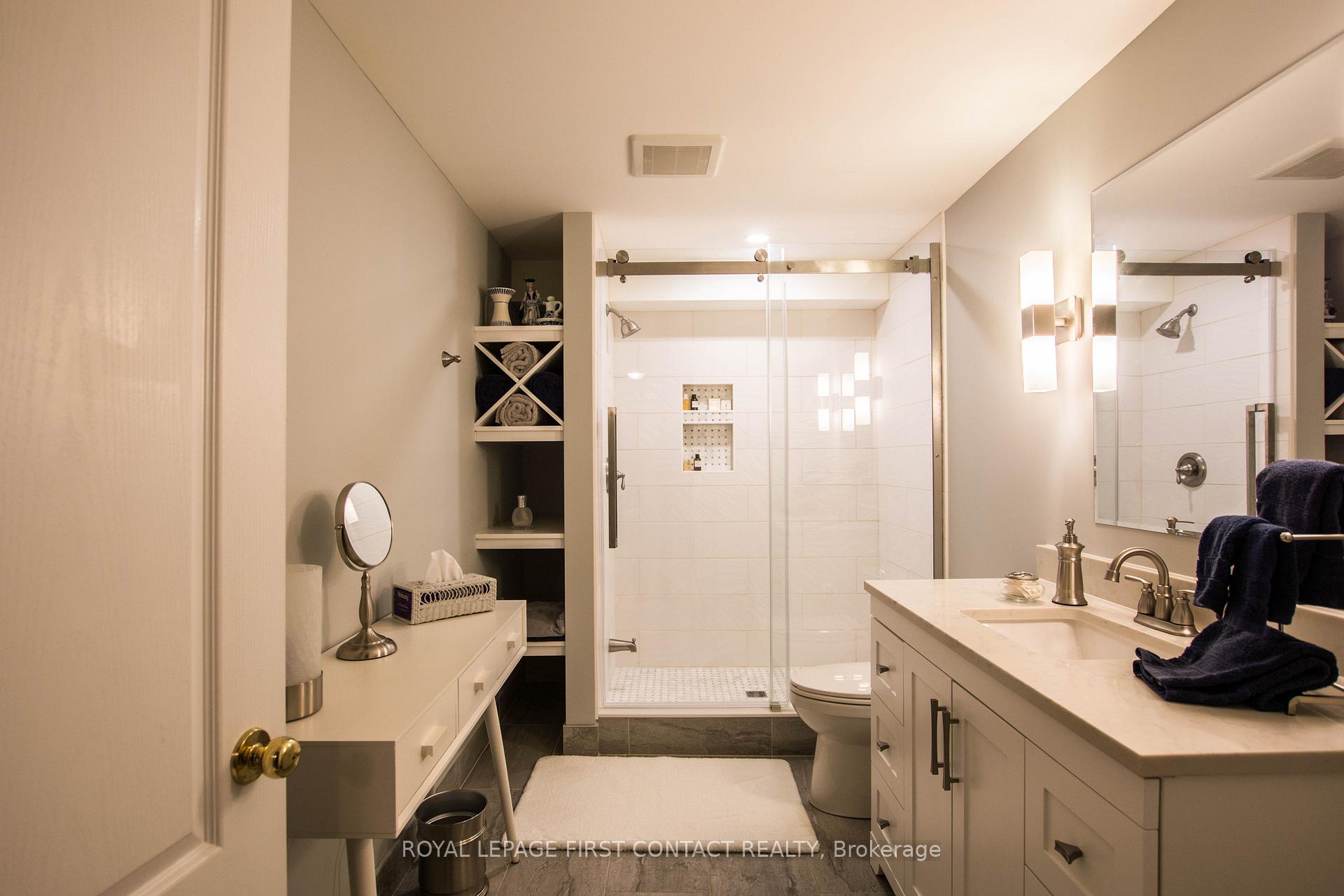 Photo 17 of 47 Birkhall Place, Barrie, Innis-Shore — HOMEH