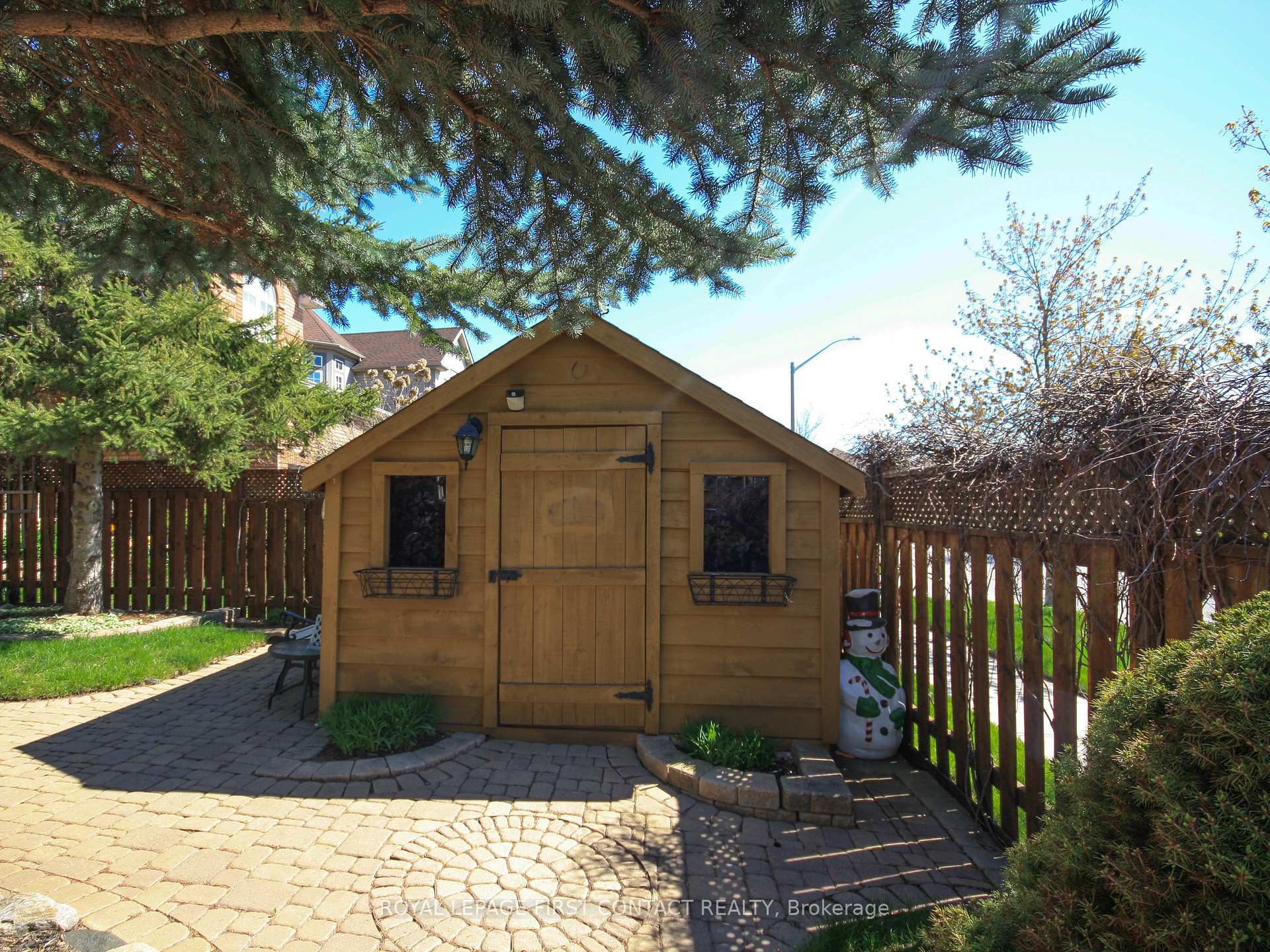 Photo 23 of 47 Birkhall Place, Barrie, Innis-Shore — HOMEH