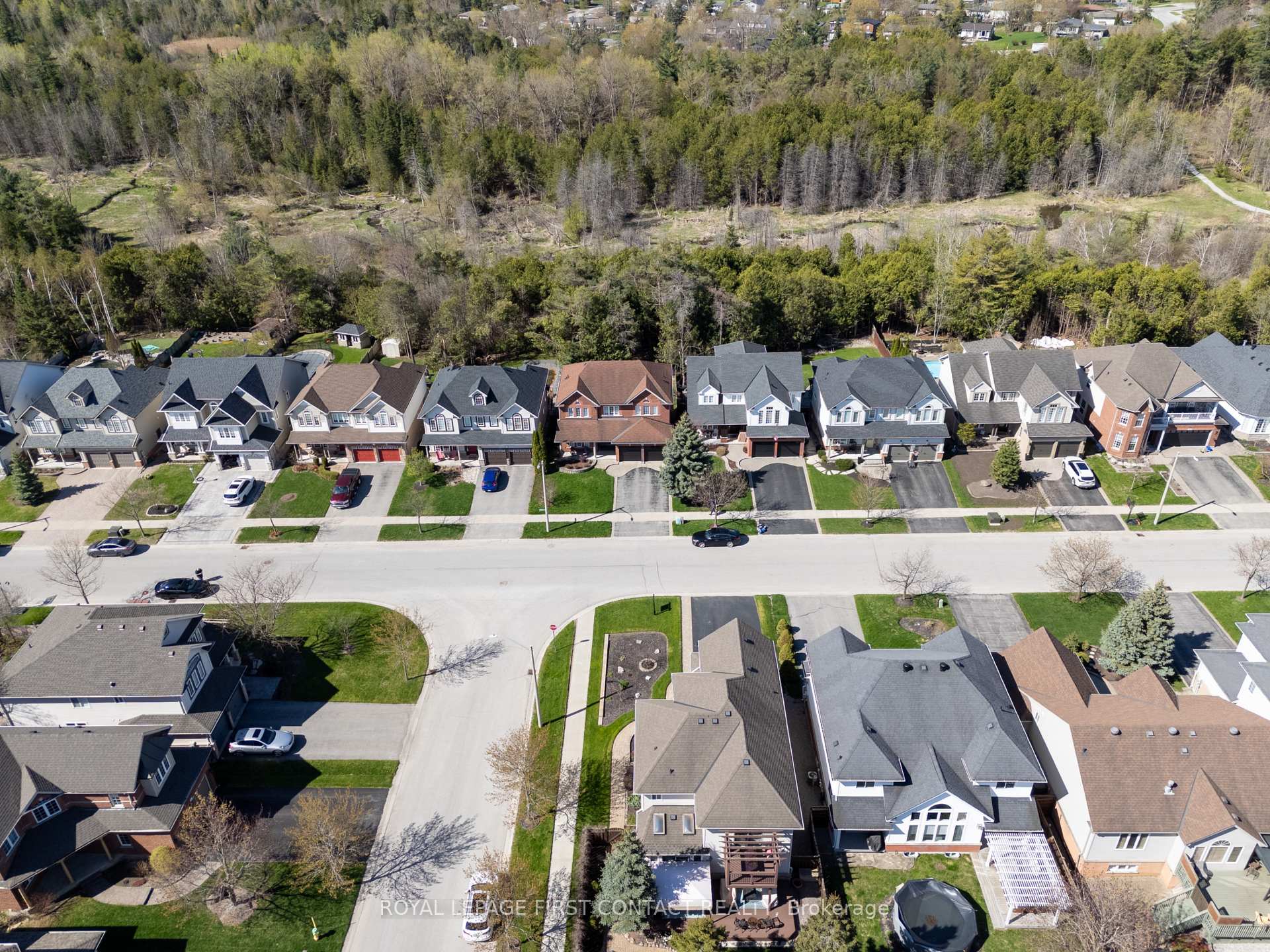 Photo 28 of 47 Birkhall Place, Barrie, Innis-Shore — HOMEH