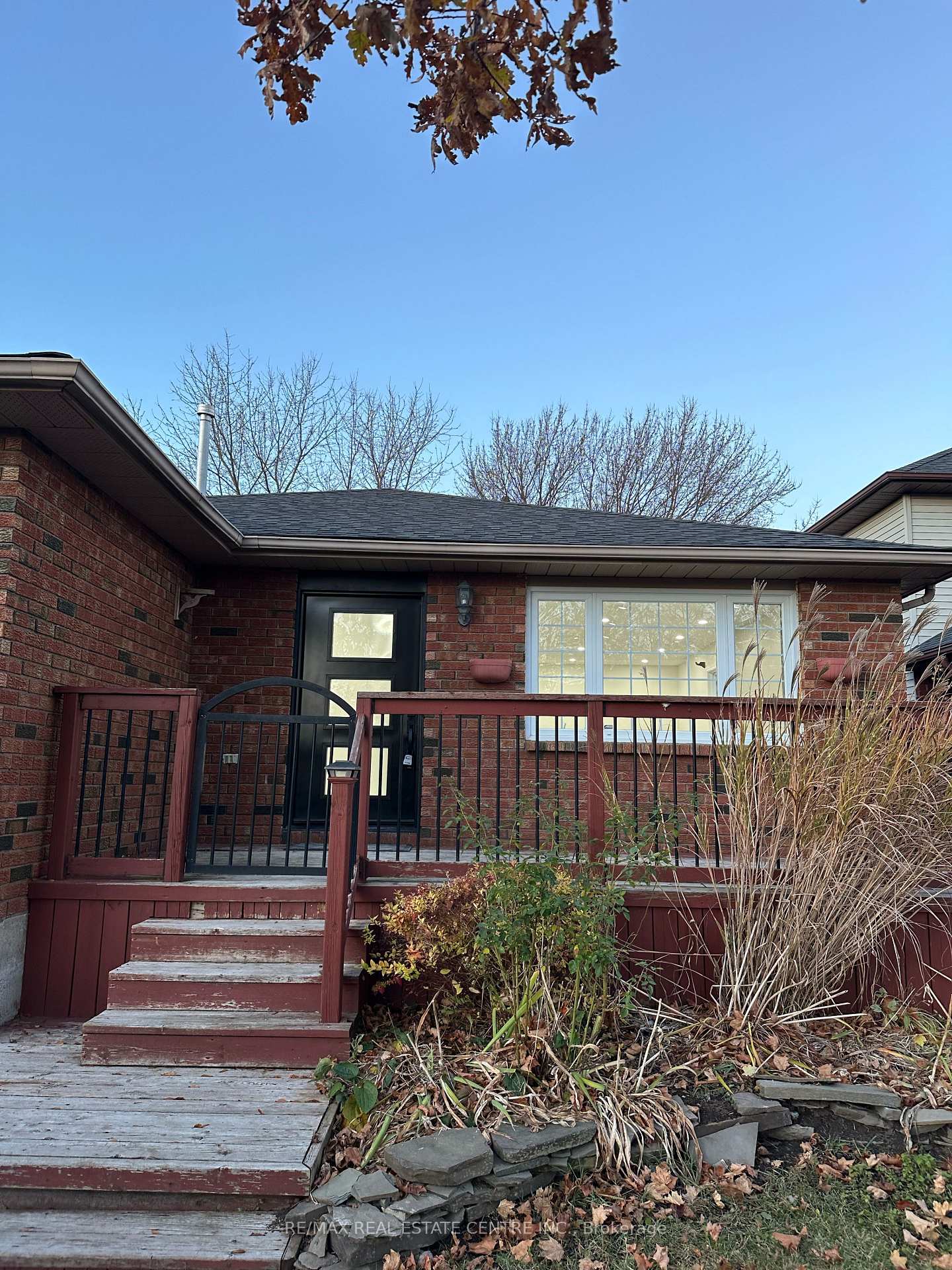 Photo 2 of 40 Hopkins Road, Barrie, Grove East — HOMEH