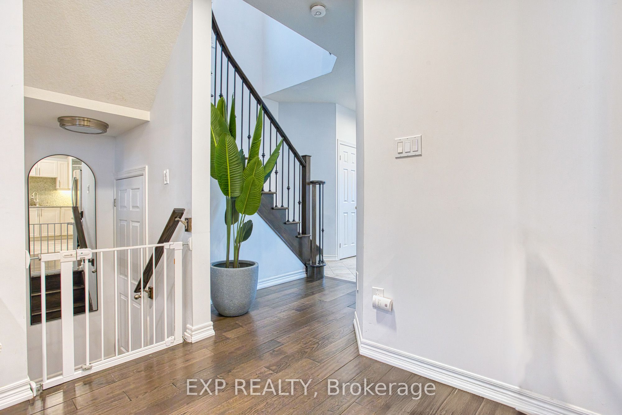 Photo 57 of 67 Padua Crescent, Hamilton, Lakeshore — HOMEH