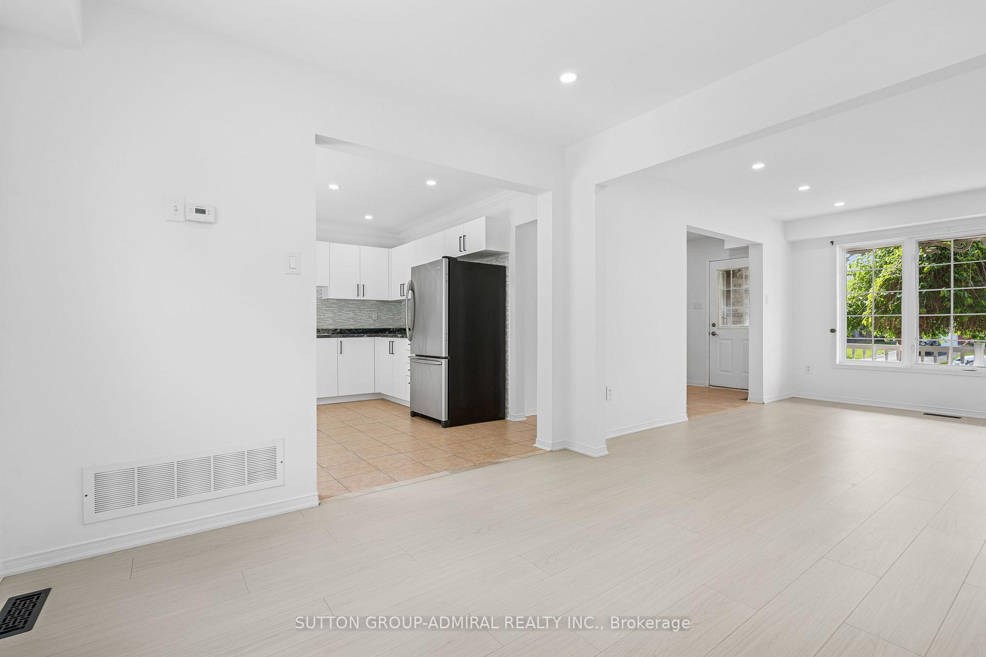 Photo 10 of 26 Copeman Crescent, Barrie, 400 East — HOMEH