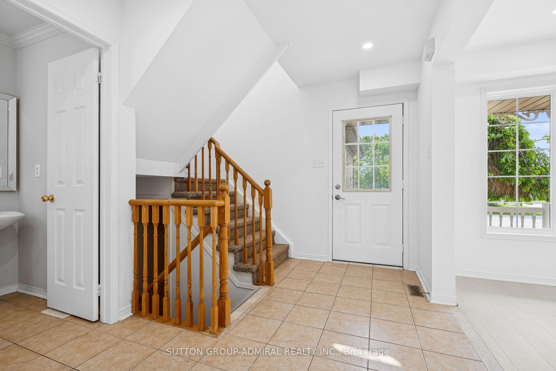 Photo 14 of 26 Copeman Crescent, Barrie, 400 East — HOMEH