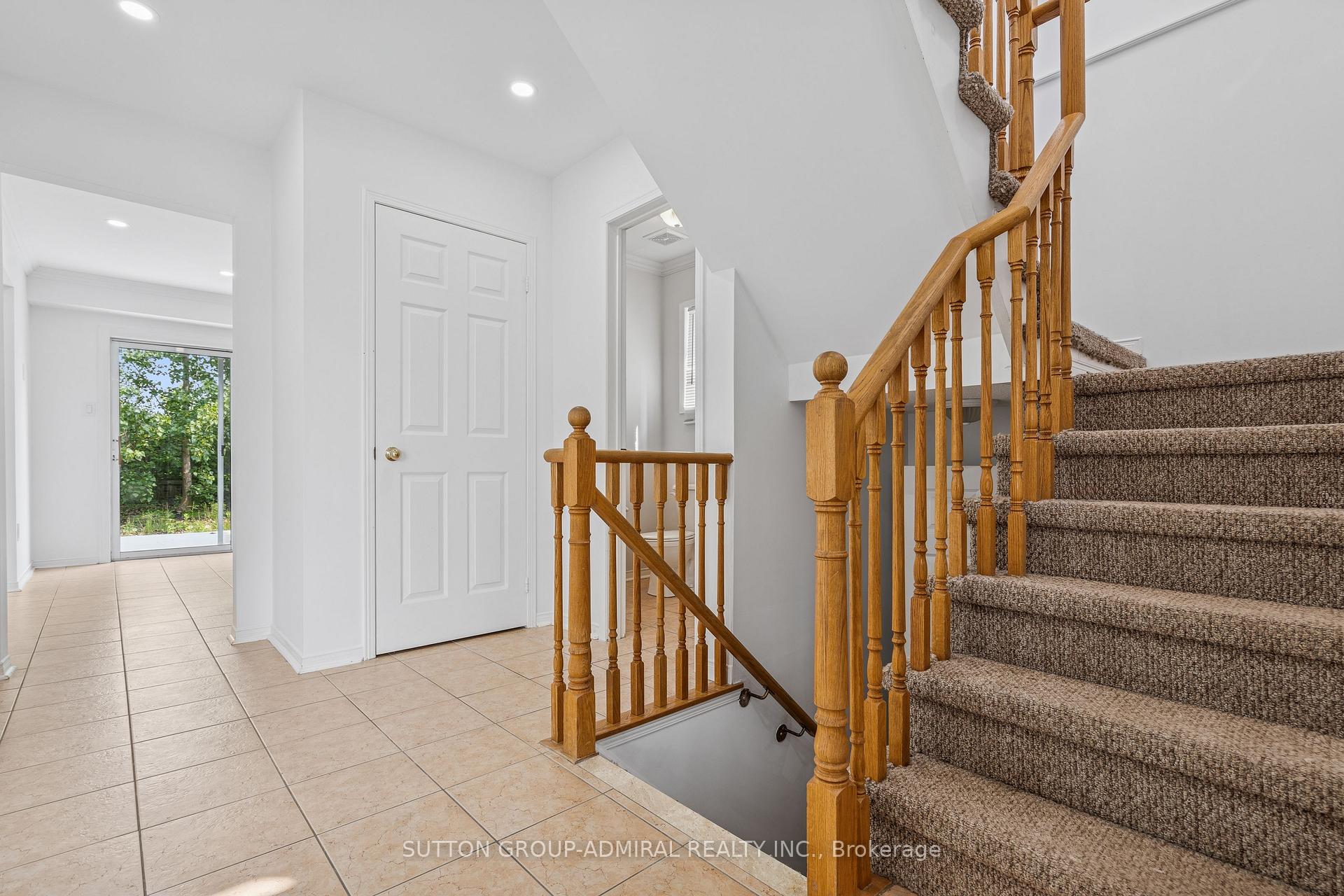 Photo 16 of 26 Copeman Crescent, Barrie, 400 East — HOMEH