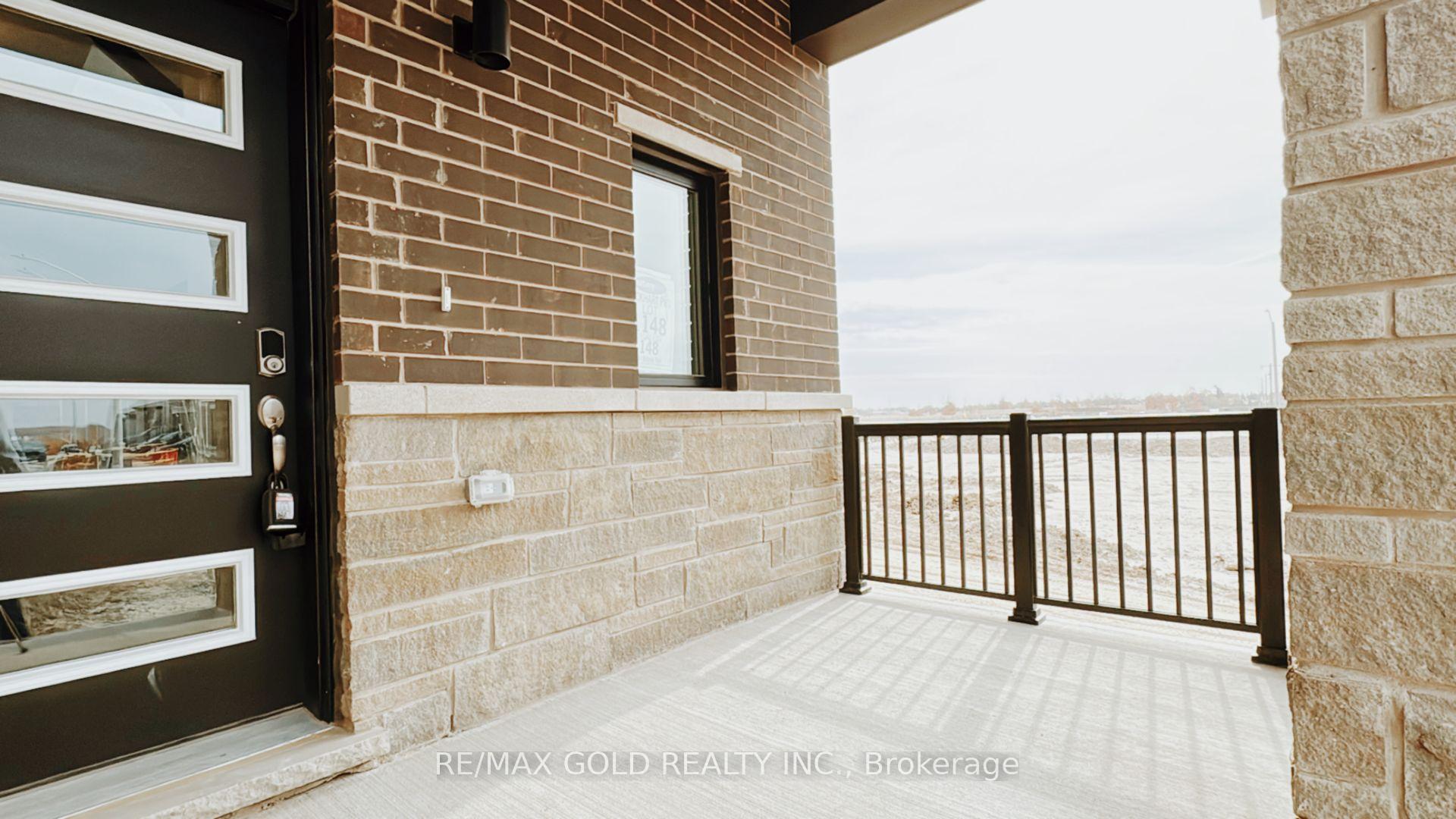 Photo 3 of 106 McBride Trail N, Barrie, Rural Barrie Southeast — HOMEH