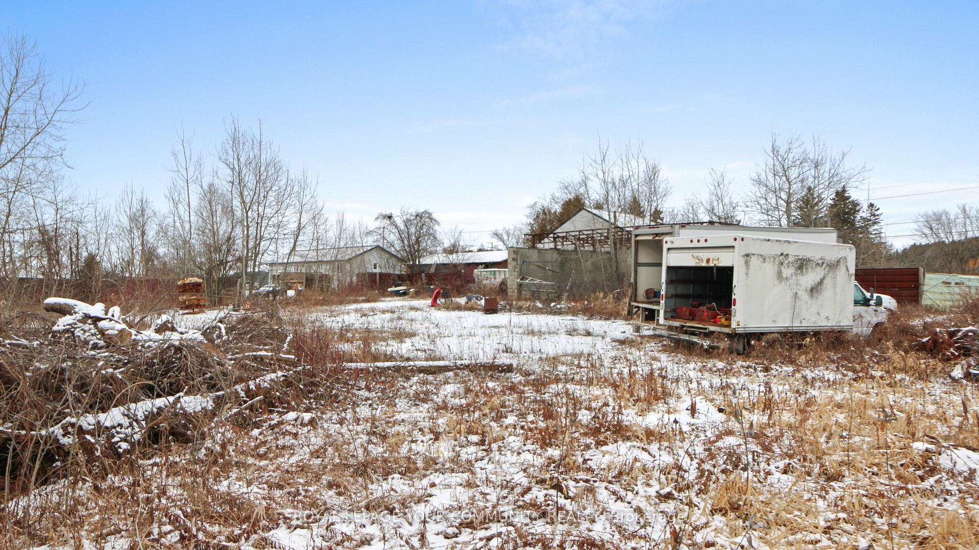 Photo 8 of 1953 Highway 2, Clarington, Bowmanville — HOMEH