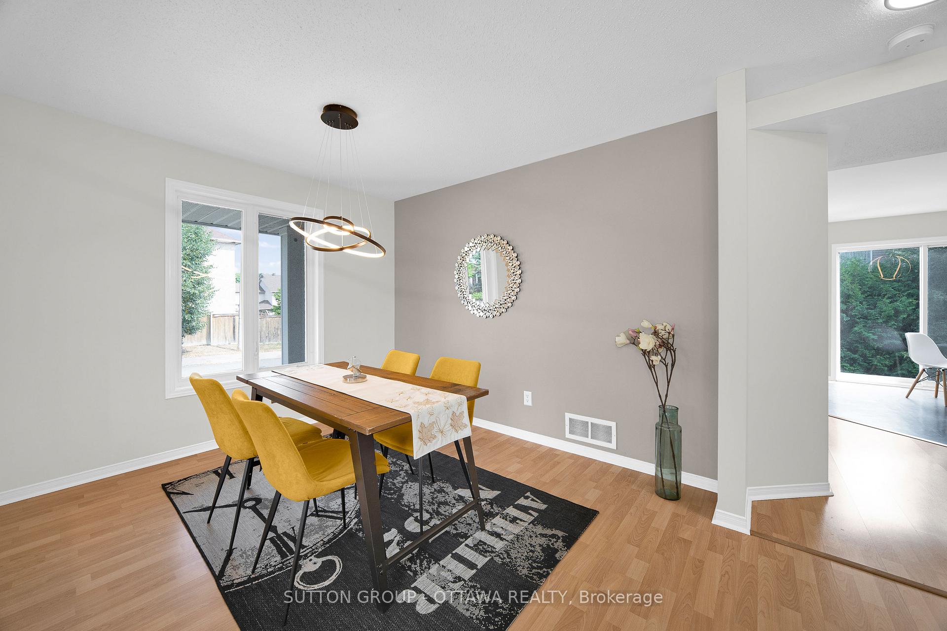 Photo 12 of 145 Grovemont Drive, Ottawa, Barrhaven - Strandherd — HOMEH