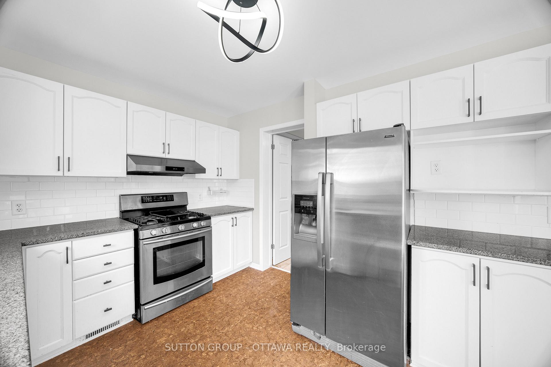 Photo 15 of 145 Grovemont Drive, Ottawa, Barrhaven - Strandherd — HOMEH