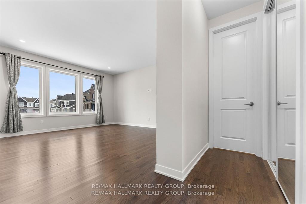 Photo 9 of 249 Appalachian Circle, Ottawa, Barrhaven - Half Moon Bay — HOMEH