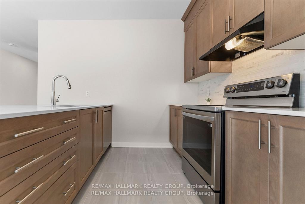 Photo 16 of 249 Appalachian Circle, Ottawa, Barrhaven - Half Moon Bay — HOMEH
