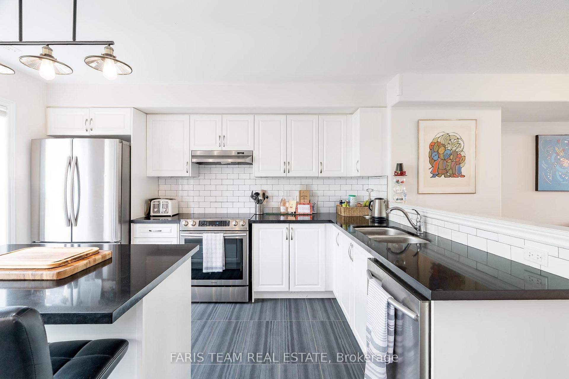 Photo 5 of Unit #5, 1 Leggott Avenue, Barrie, Painswick North — HOMEH