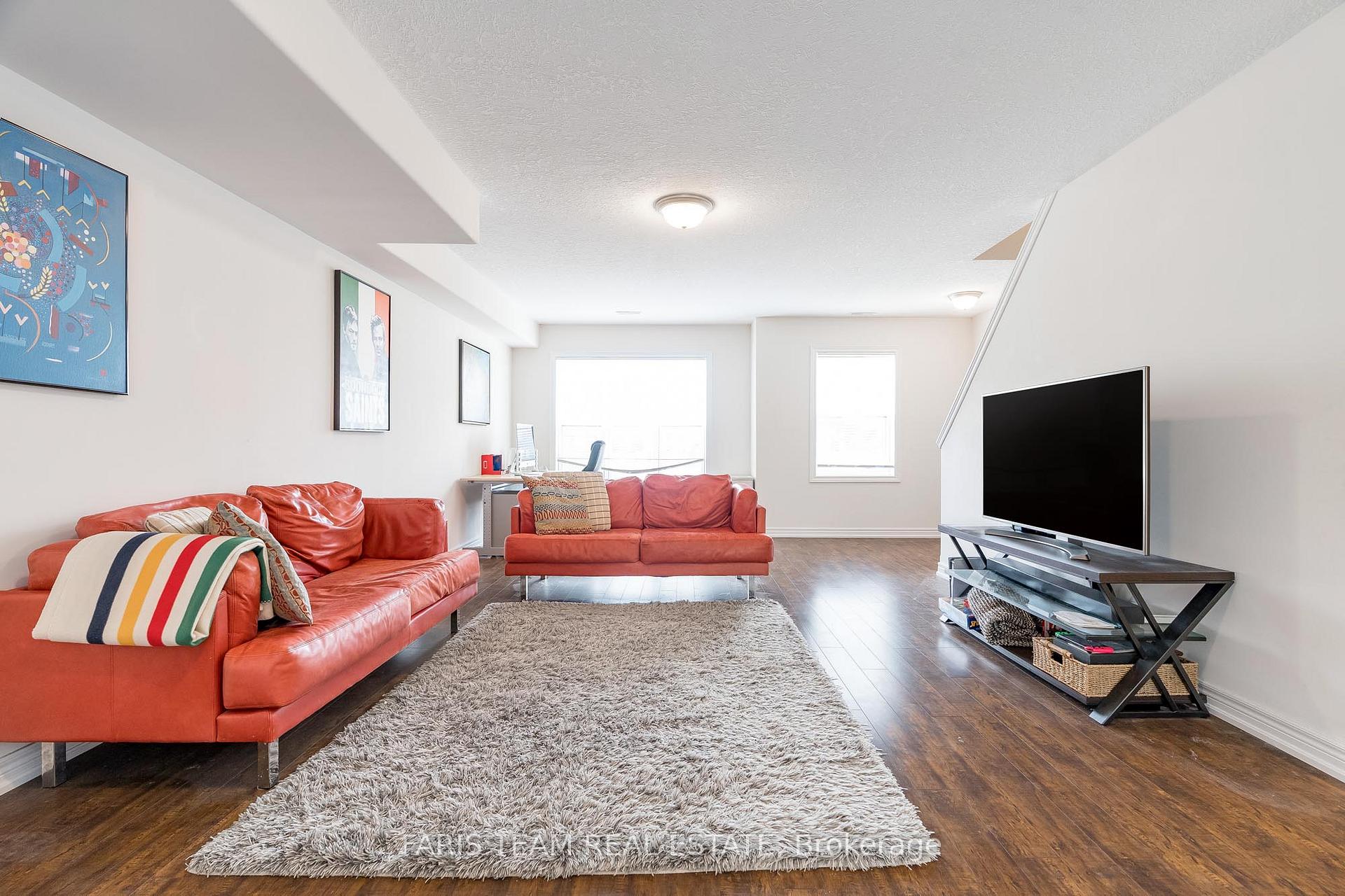 Photo 11 of Unit #5, 1 Leggott Avenue, Barrie, Painswick North — HOMEH