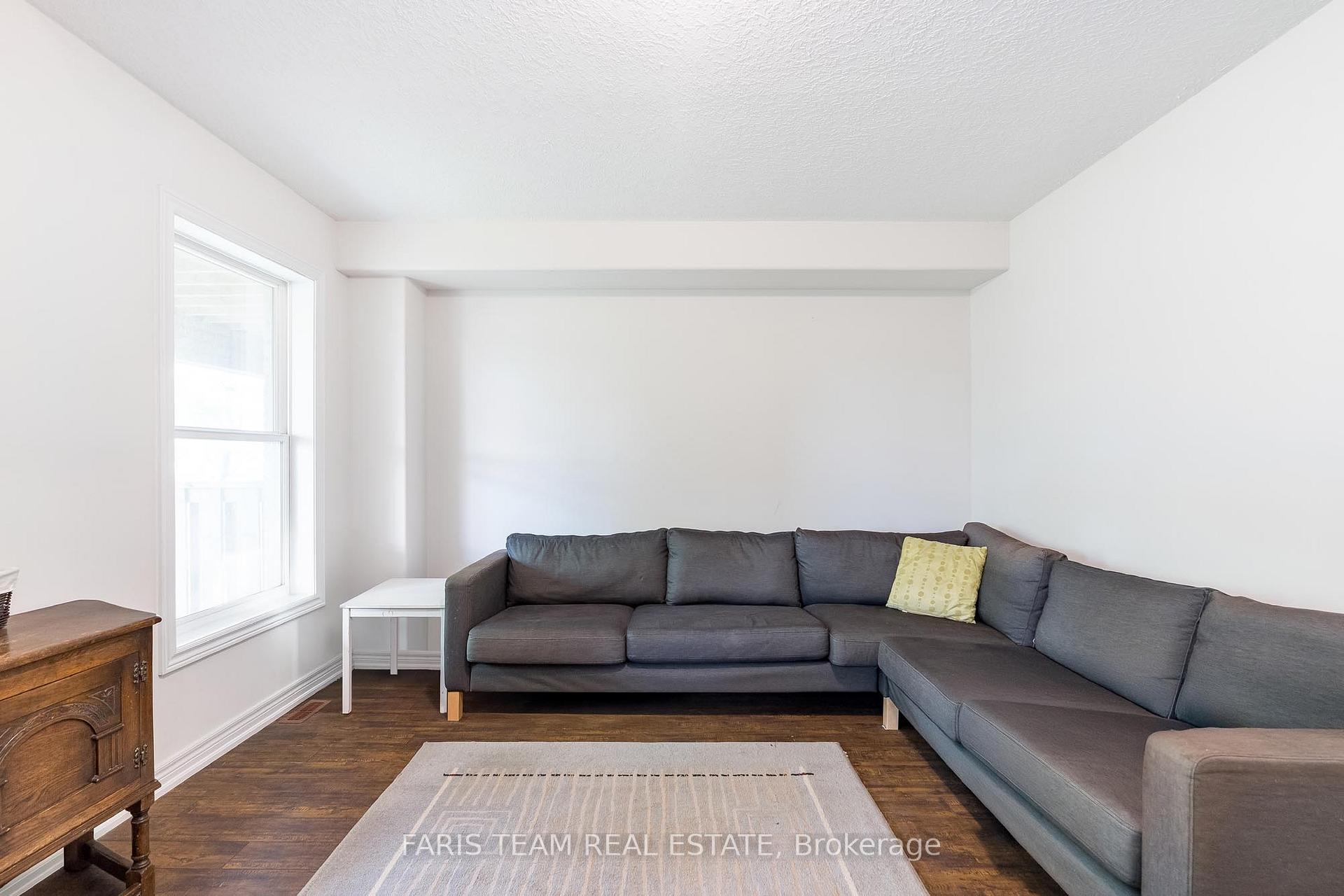 Photo 21 of Unit #5, 1 Leggott Avenue, Barrie, Painswick North — HOMEH