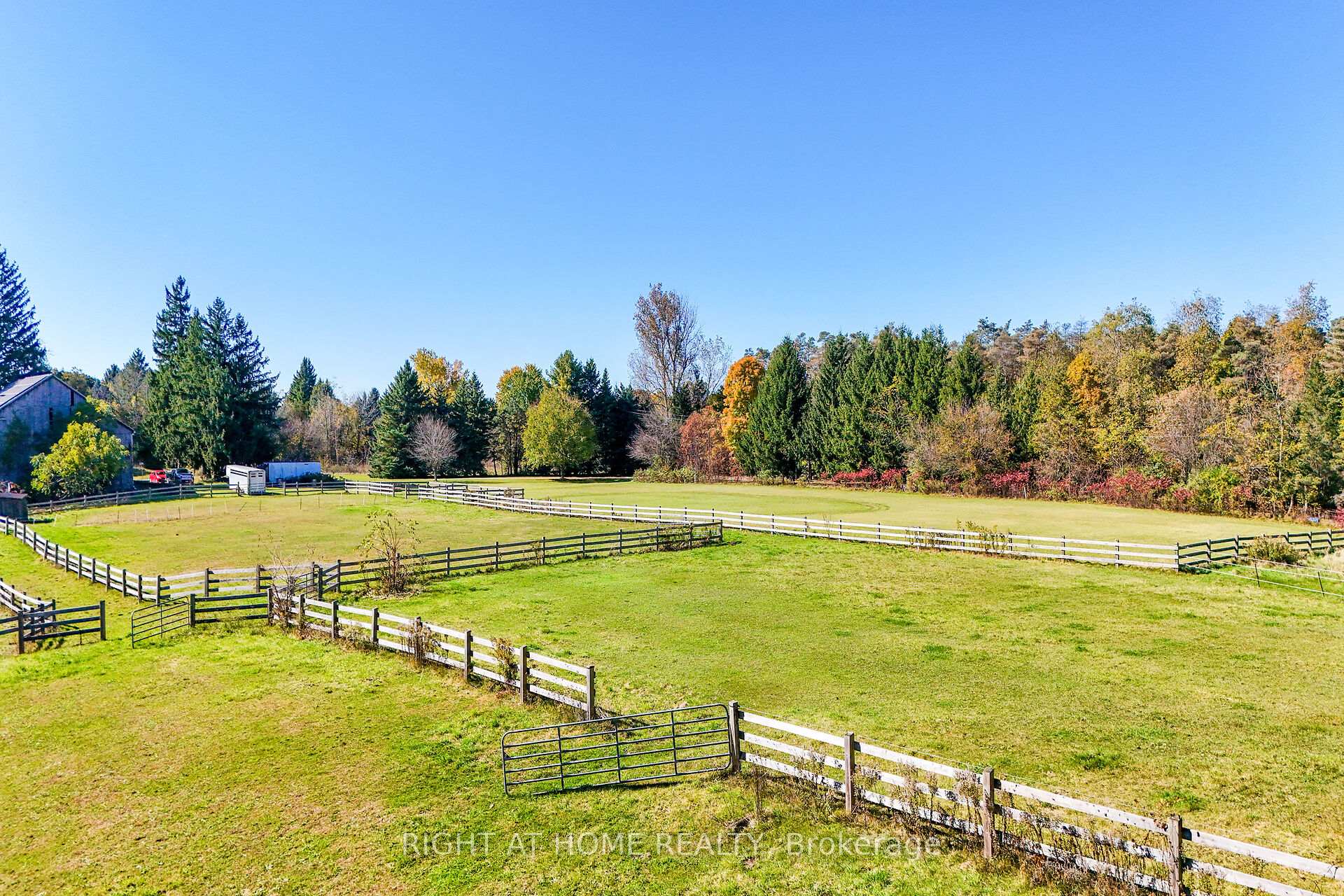 Photo 4 of 1396 Progreston Road, Hamilton, Rural Flamborough — HOMEH