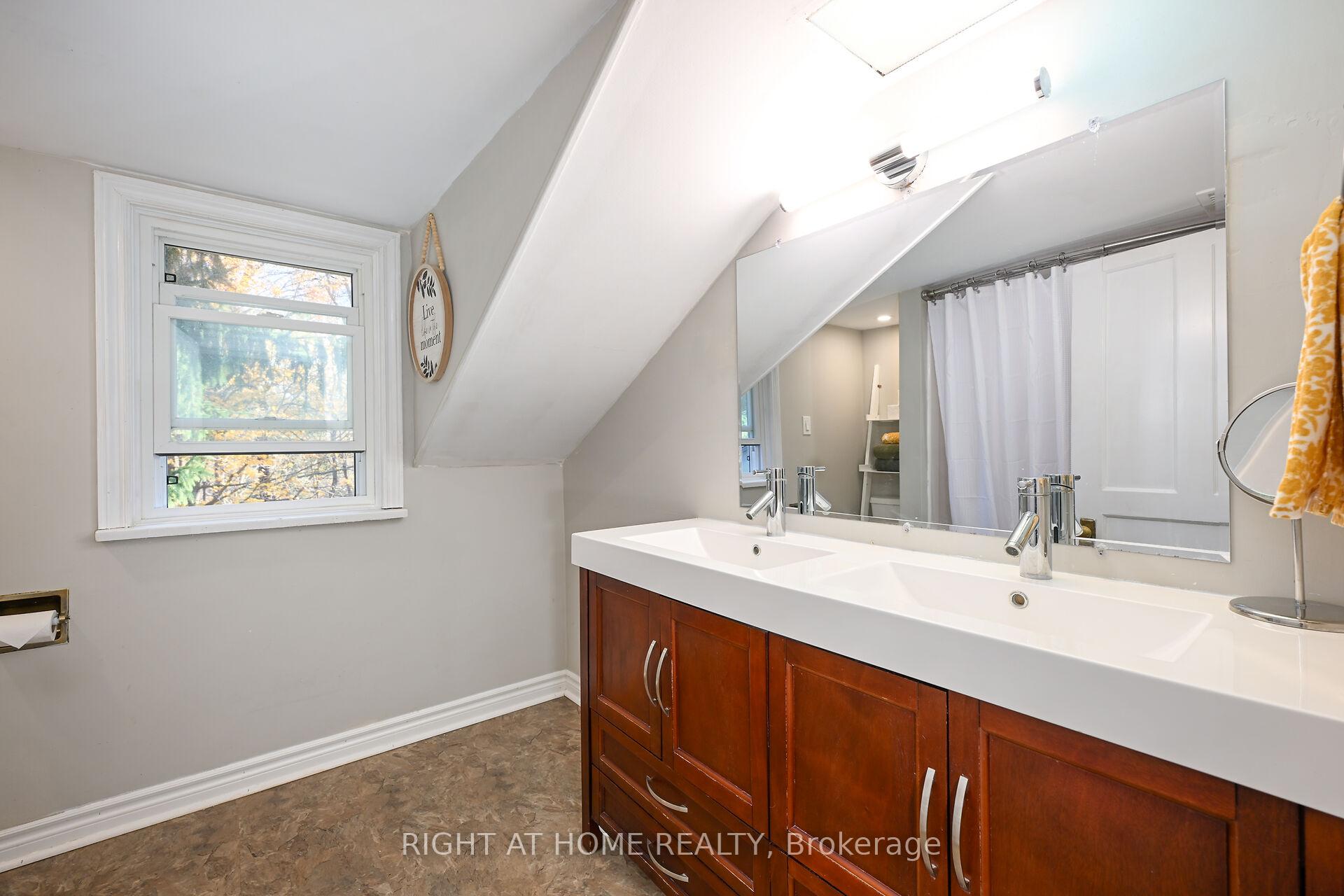 Photo 24 of 1396 Progreston Road, Hamilton, Rural Flamborough — HOMEH