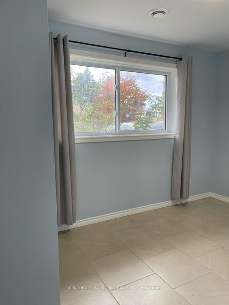 Photo 2 of 78 Mapleton Avenue, Barrie, Holly — HOMEH