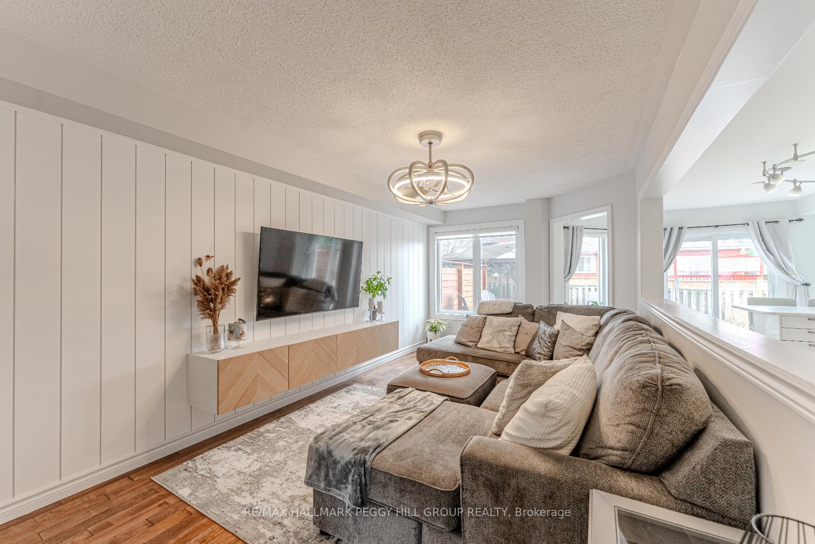 Photo 4 of 36 Knupp Road, Barrie, Edgehill Drive — HOMEH