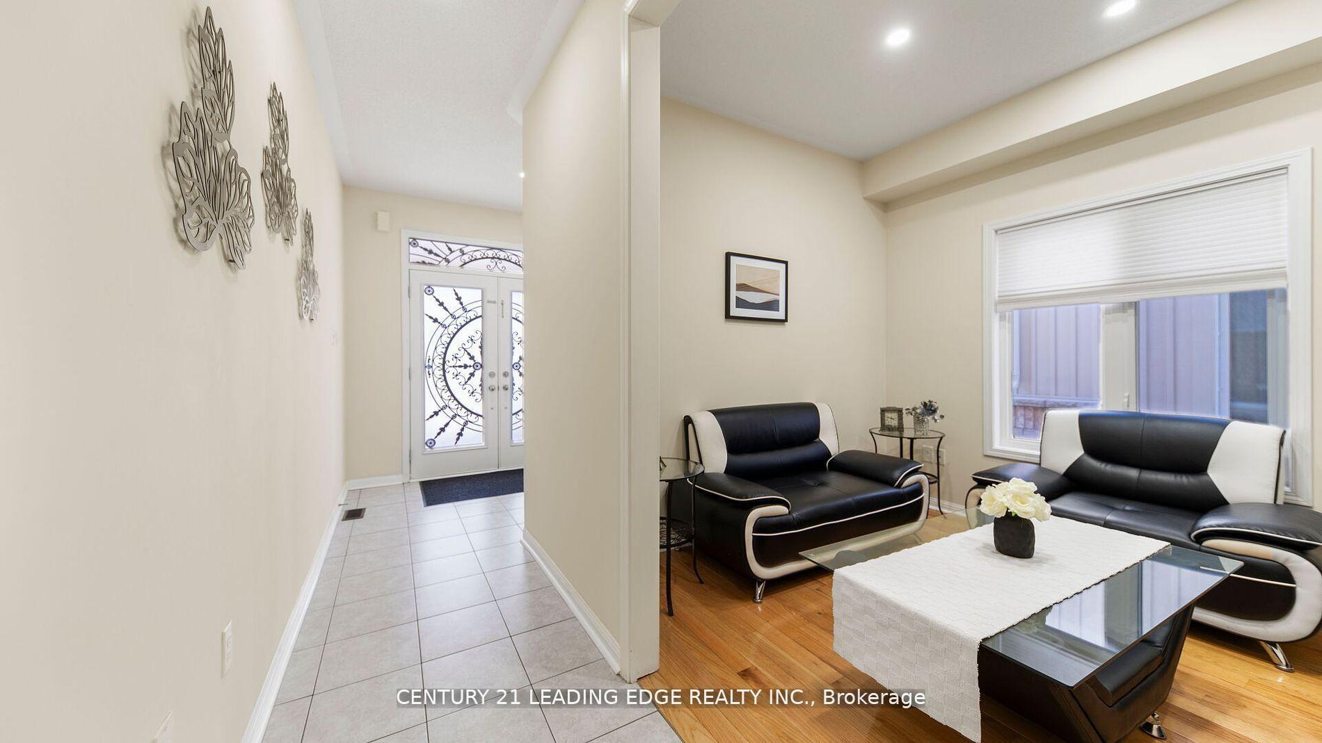 Photo 6 of 11 William Fair Drive, Clarington, Bowmanville — HOMEH