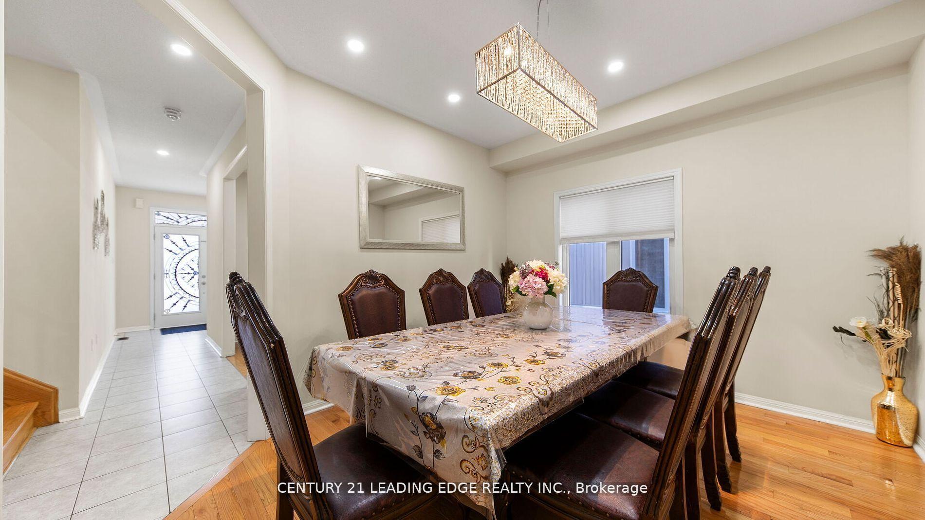 Photo 10 of 11 William Fair Drive, Clarington, Bowmanville — HOMEH