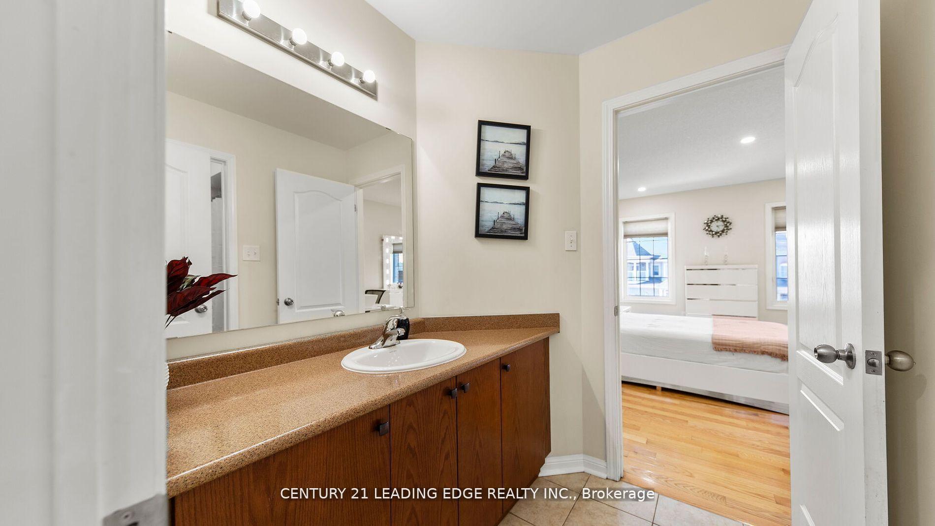 Photo 34 of 11 William Fair Drive, Clarington, Bowmanville — HOMEH