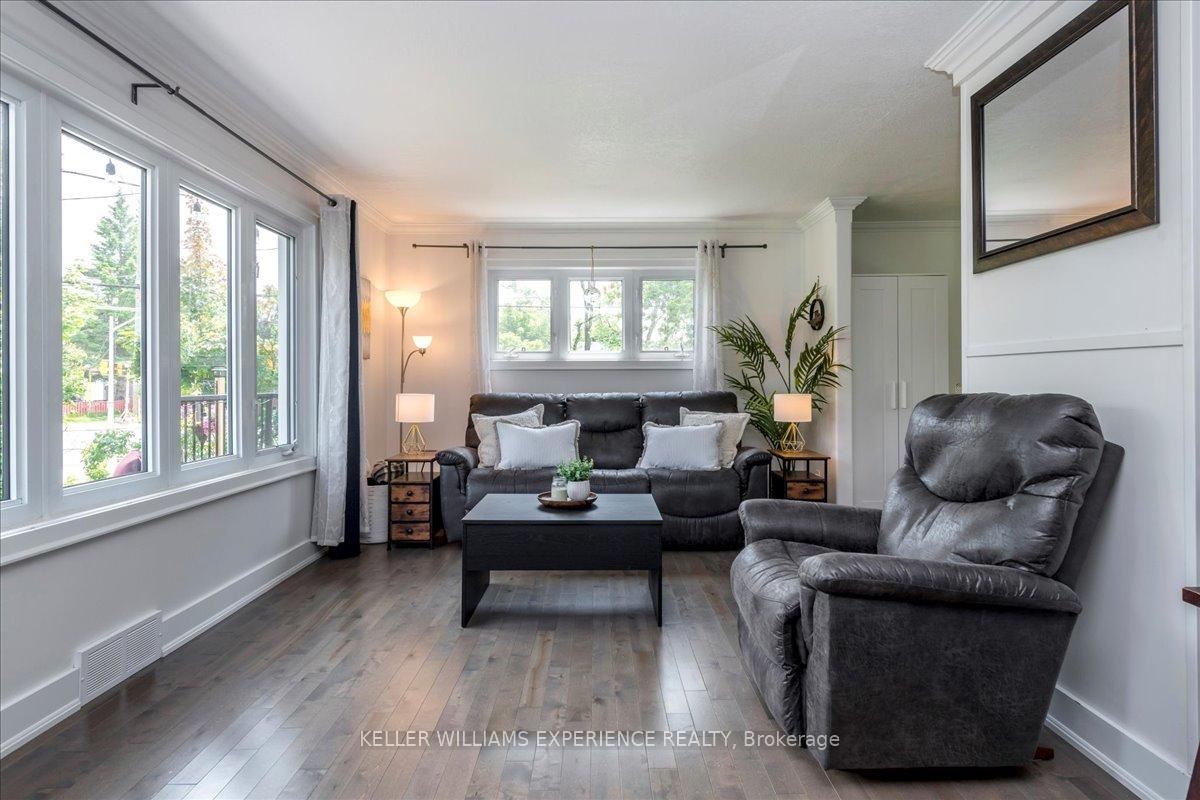 Photo 9 of 174 Duckworth Street, Barrie, Codrington — HOMEH