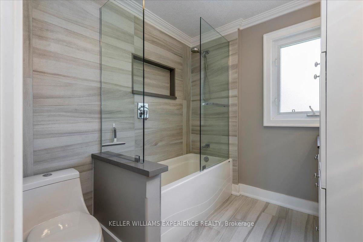 Photo 16 of 174 Duckworth Street, Barrie, Codrington — HOMEH