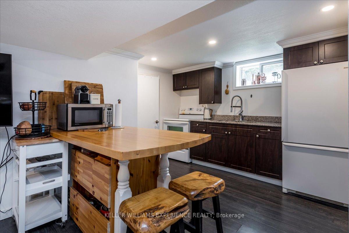 Photo 20 of 174 Duckworth Street, Barrie, Codrington — HOMEH