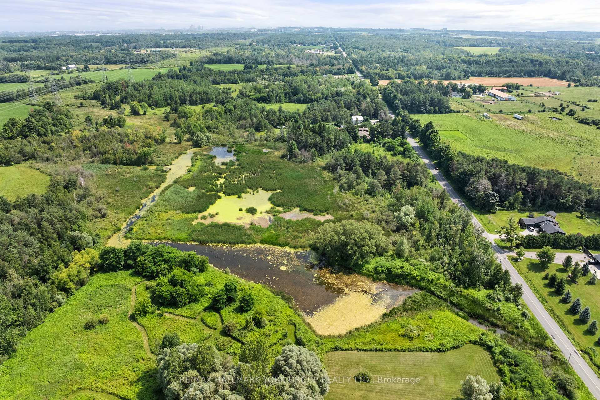 Photo 4 of 3799 Rundle Road, Clarington, Bowmanville — HOMEH